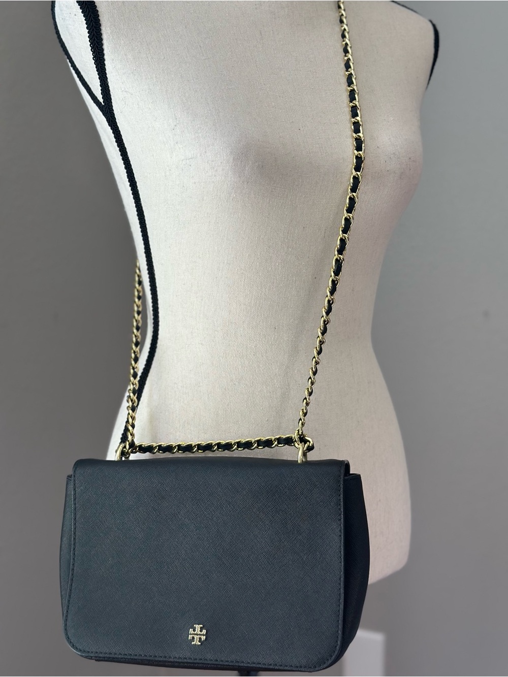 Tory Burch Black Emerson in Saffiano Leather Crossbody with Gold Chain